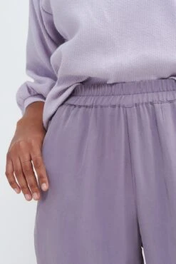 Henri Cupro Joggers - Lilac 9 Henri Cupro Joggers - Lilac -Women Clothing Sales 0074 Henri Cupro Lilac 0872 Web 6078bbd8 8d6a 4952 81f3 d25189f3adf5