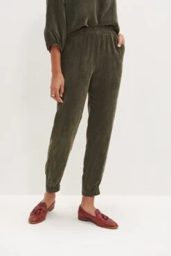Henri Cupro Joggers - Olive -Women Clothing Sales 0074 Henri Cupro Olive 1142 Web 6039ef5d aa88 4ddf 850d f8effd5f6d32