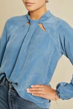 Papillon Cottonseed Cupro Blouse - Azure -Women Clothing Sales 0156 Papillon Azure V2 15935 web e9ba8149 470f 49c4 9937 5cbe3df04e24