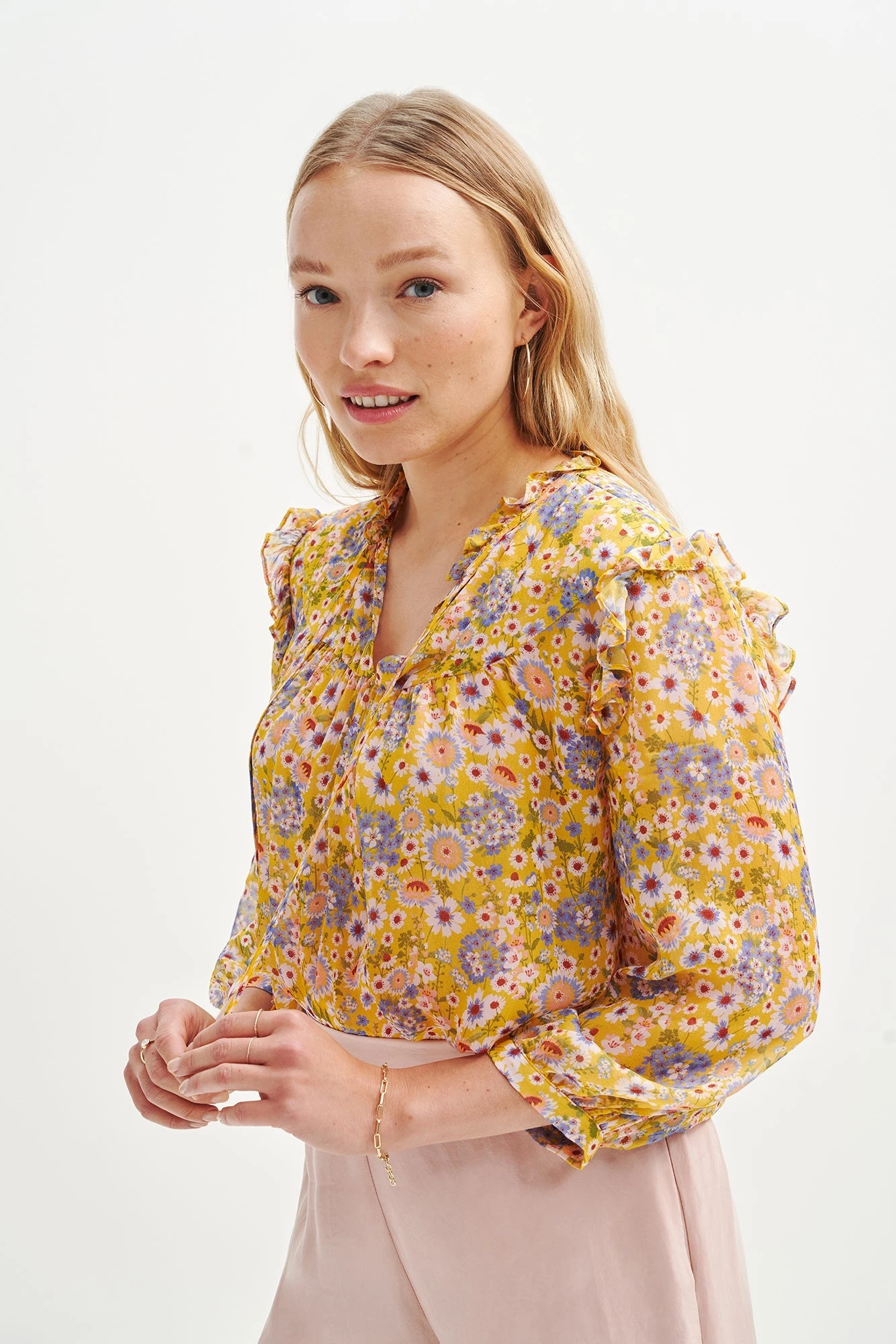 Camila Nouveau Silk Blouse - Midi Floral Sunflower 2 Camila Nouveau Silk Blouse - Midi Floral Sunflower - Image 2