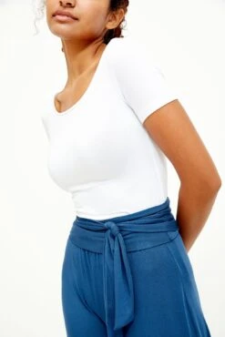 Gia Dream Knit Pants - ReAmour -Women Clothing Sales 0439 Gia Azure 0384 web 2402d56d f8f9 4bf8 a12b 81380e93f409