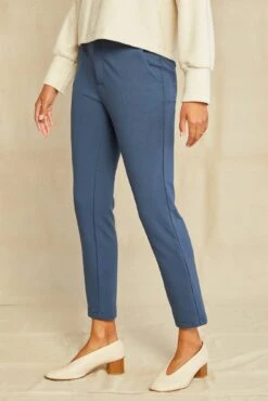 Graziella Ponte Twill Pants - Azure - ReAmour -Women Clothing Sales 0548 Graziella Azure 3831 web a42bf831 fd79 4c2e b760 4180315067ac