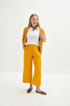 Salice Linen Pants - ReAmour -Women Clothing Sales 0558 Salice Linen Sunflower 1951 web 0c622aab 84c5 4329 8060 16a4601e03ad