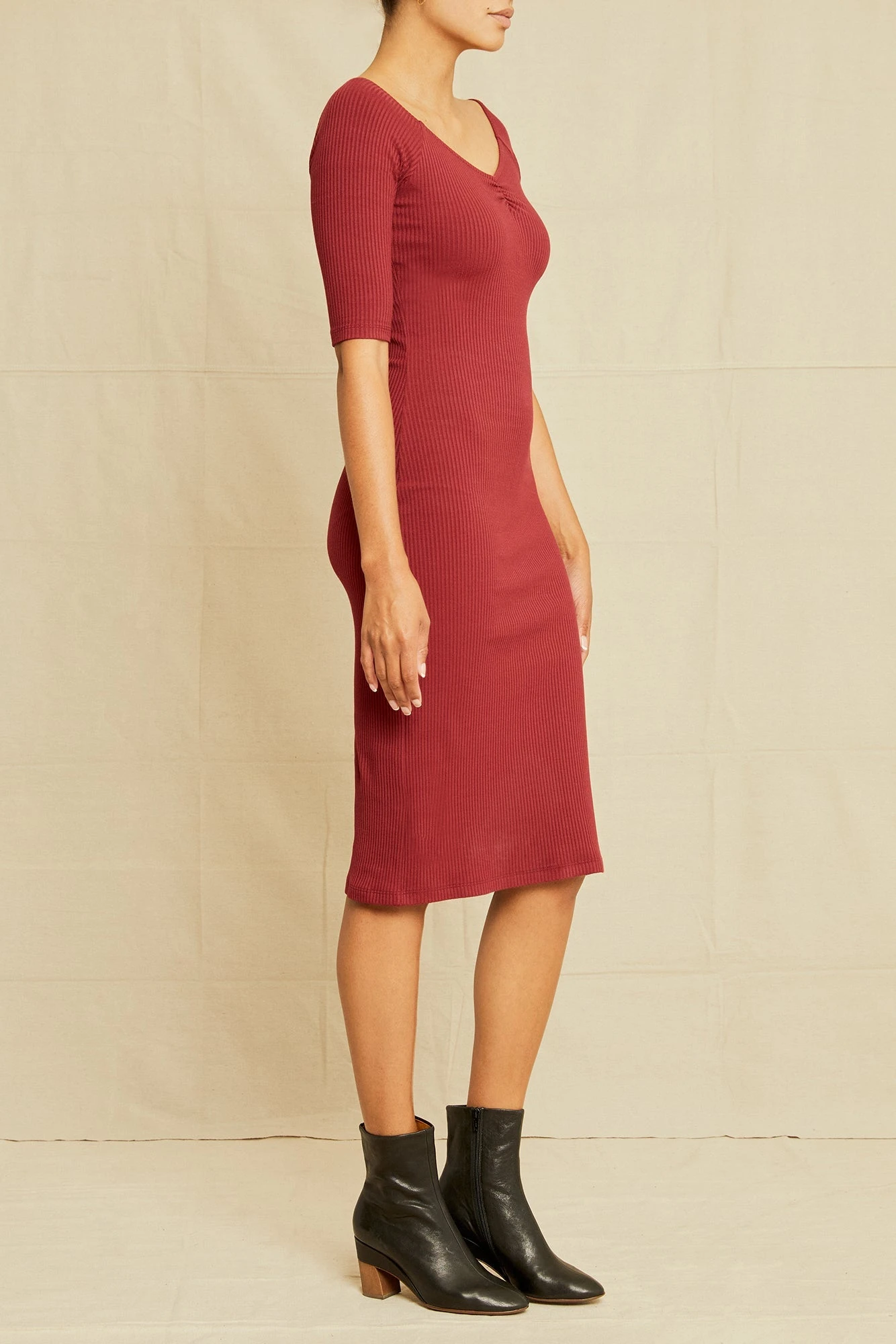 Amara Paris Rib Dress - Mulberry 2 Amara Paris Rib Dress - Mulberry - Image 2