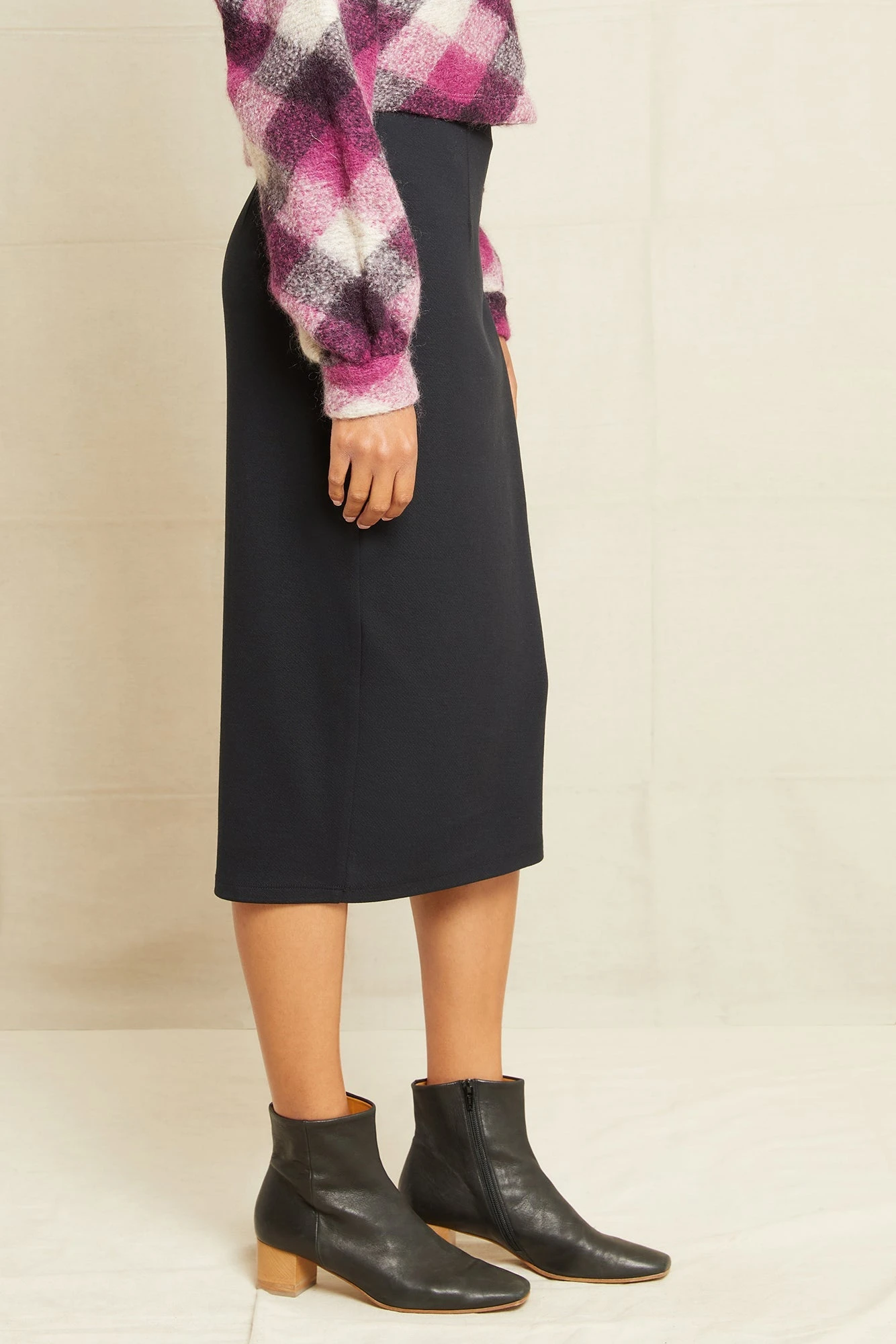 Alice Ponte Midi Skirt - Black 2 Alice Ponte Midi Skirt - Black - Image 2