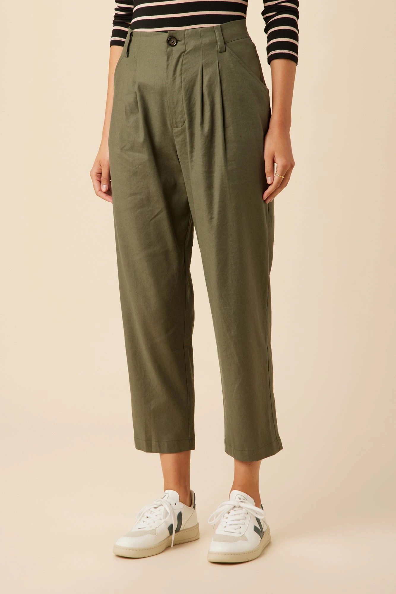 Larisa Femme Fete Pant - Olive 1 Larisa Femme Fete Pant - Olive