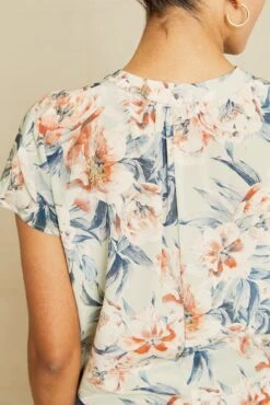 Renata Washable Silk Blouse - Paulette Floral -Women Clothing Sales 211013 AV October ECOMM 1068RenataWashableSilkPaulettePrint 9560 web 004f3f97 577d 4271 ad5a 3dbee39de2ed