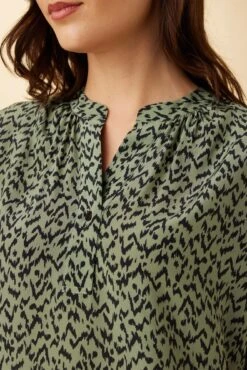 Renata Washable Silk Blouse - Sophia 7 Renata Washable Silk Blouse - Sophia -Women Clothing Sales 29 1068 Renata Silk Sophia 4