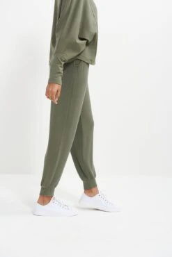 Skylar Dream Rib Joggers - Vetiver -Women Clothing Sales 9687 Skylar Dream Rib Vetiver 0797 Web f5dfc3ab 6652 4d09 9d11 b50fd6c6f0d2