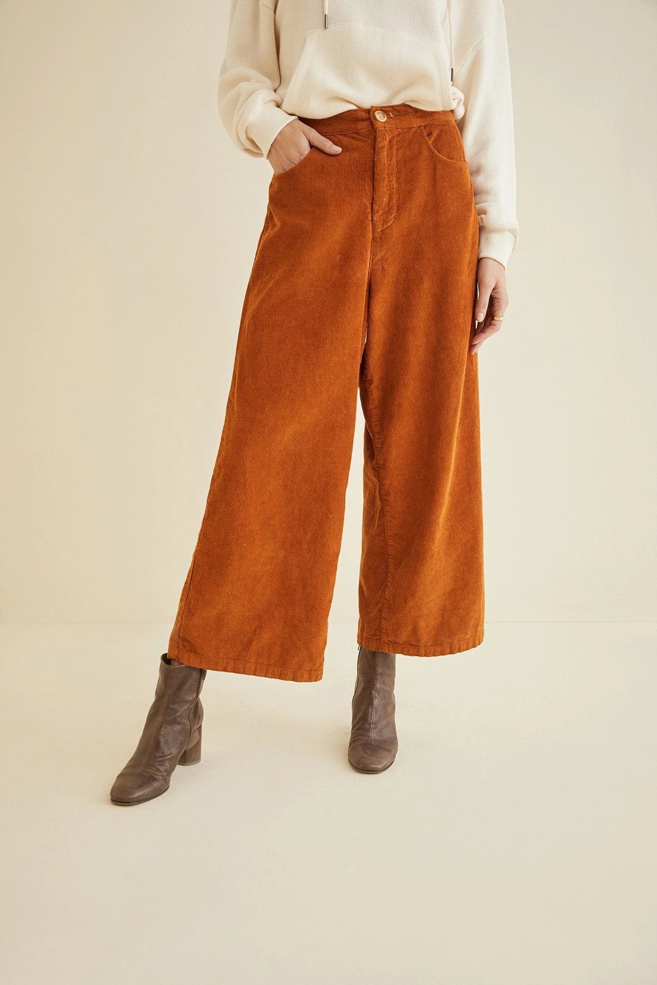 Edie Corduroy Pants - ReAmour 4 Edie Corduroy Pants - ReAmour - Image 4