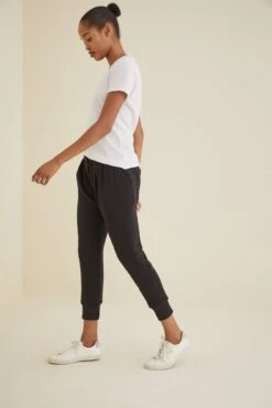 Jamie Pleated Joggers - ReAmour 8 Jamie Pleated Joggers - ReAmour -Women Clothing Sales Jamie Black 2410 web 785120a7 517d 4864 97f7 44a7a3d3da26