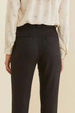 Oralie Pants - ReAmour -Women Clothing Sales Oralie Black 1553 web f02248c0 3fba 4516 8365 4218a125c18c