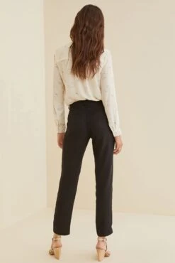 Oralie Pants - ReAmour -Women Clothing Sales Oralie Black 1564 web 1f3f3b63 35ab 4602 b354 66d0654d4e9e